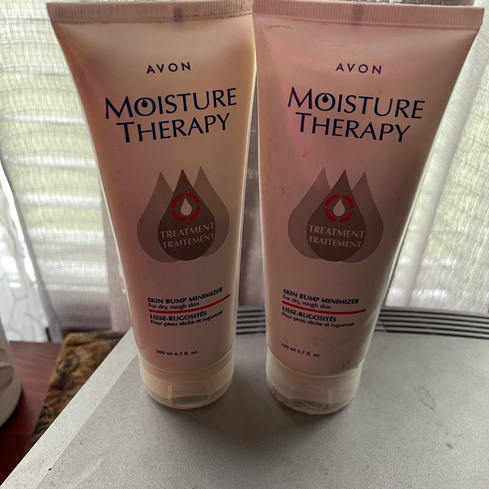 Avon  lot of 2 Moisture Therapy Bump Minimizer New Old Stick hard to get